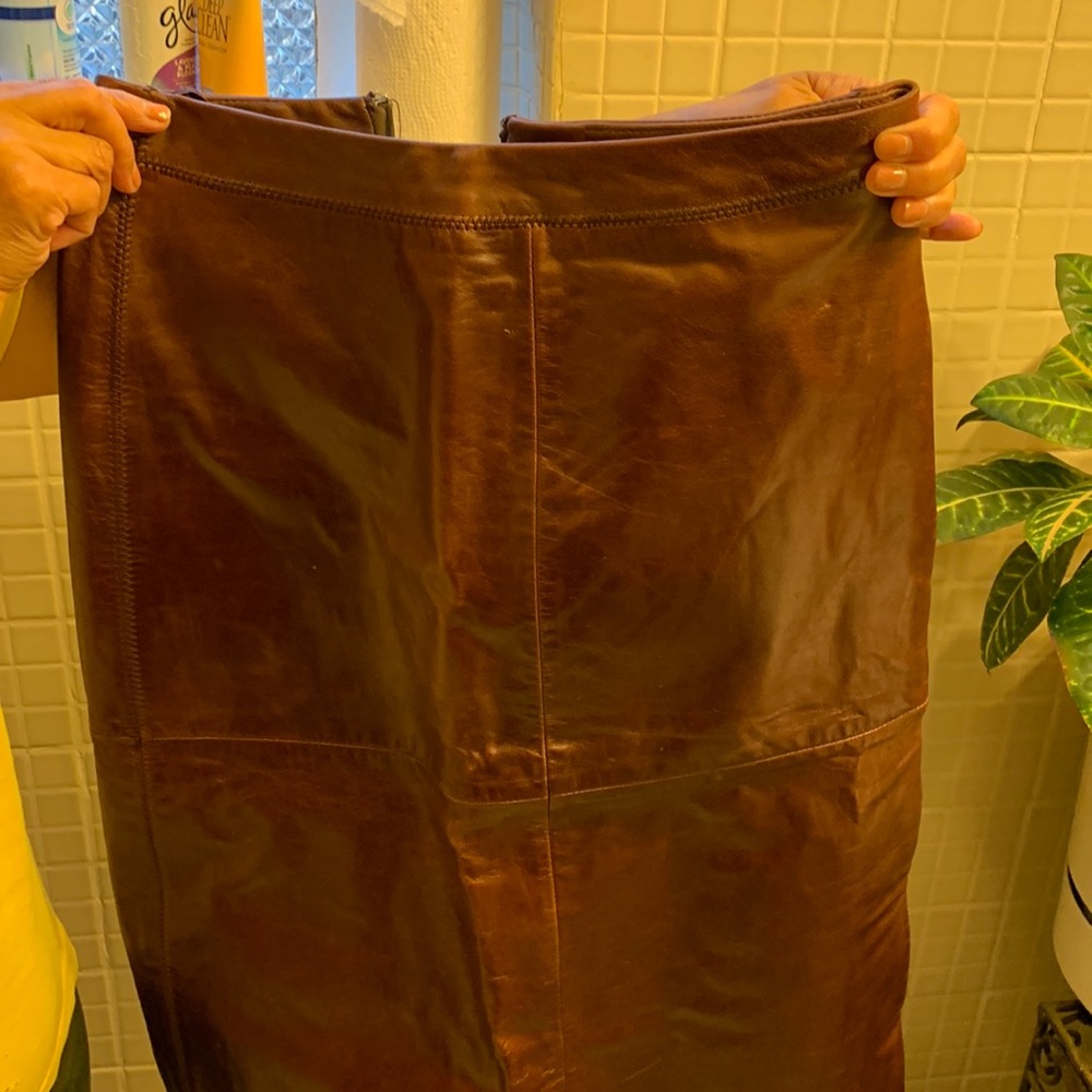 GAP BURGUNDY LEATHER SKIRT